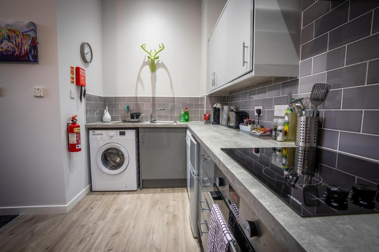 Douglas House Apartment