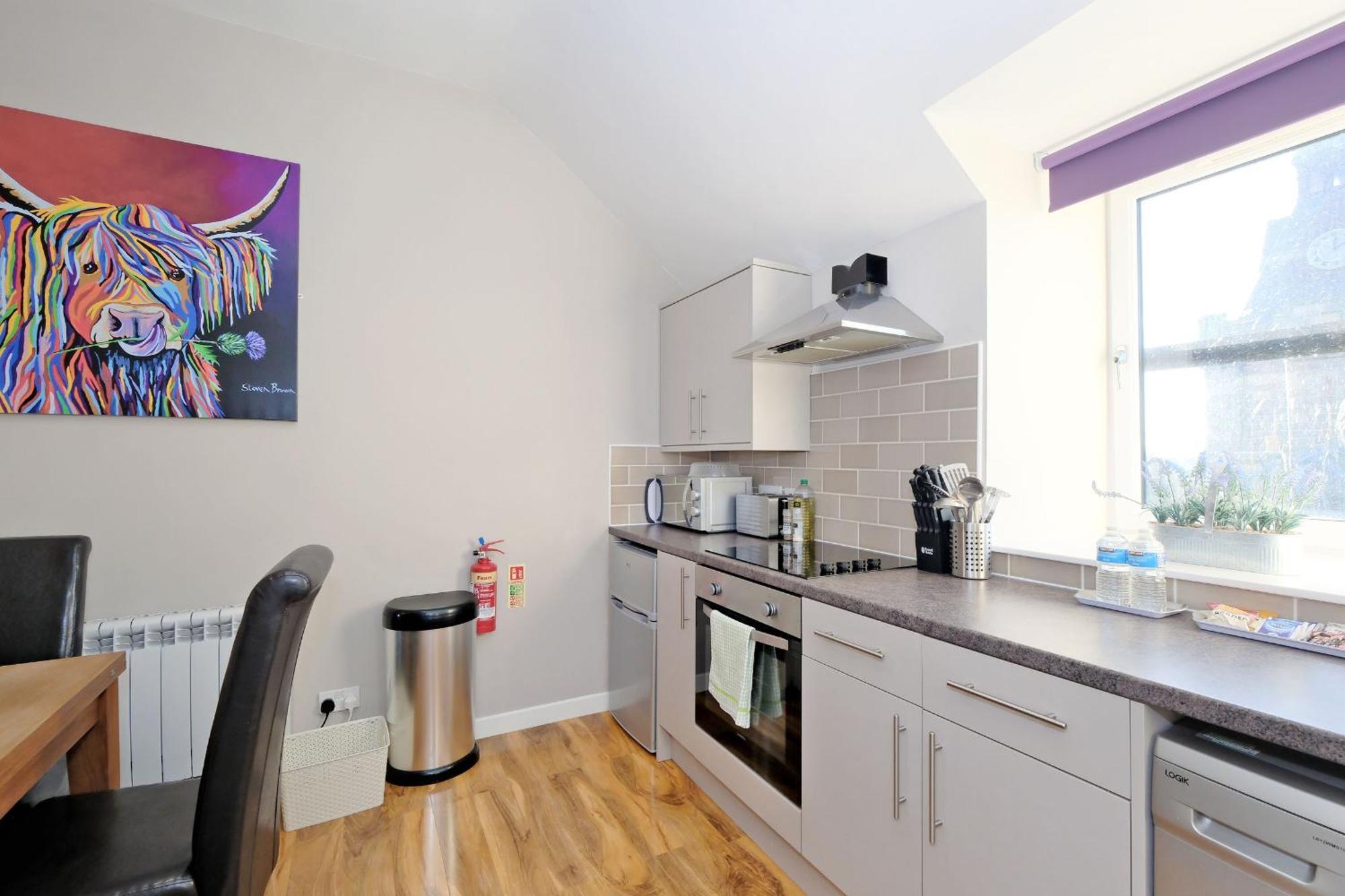 Douglas House Apartment